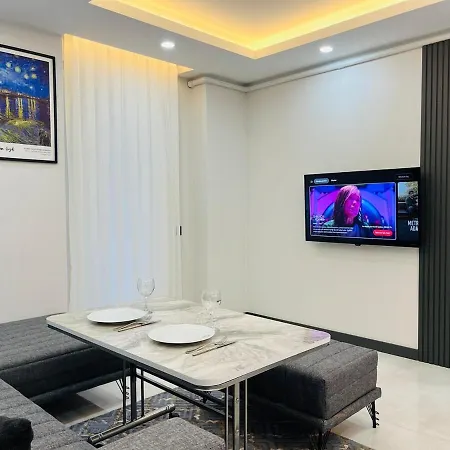 8 High-speed Internet Smart Tv Air Conditioned