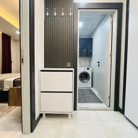 8 High-speed Internet Smart Tv Air Conditioned